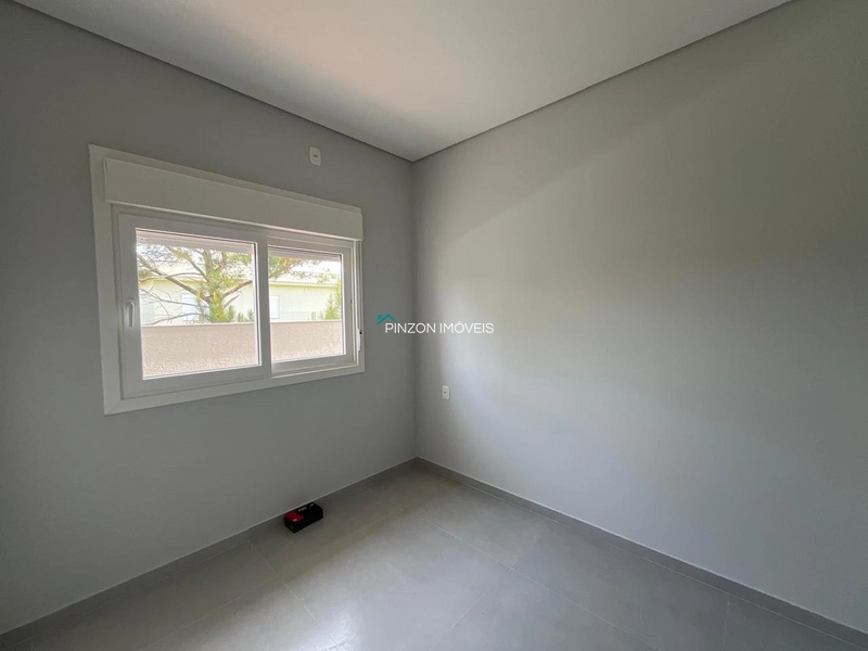 CASA COM PISCINA.: 10ª foto da galeria de imagens do imóvel