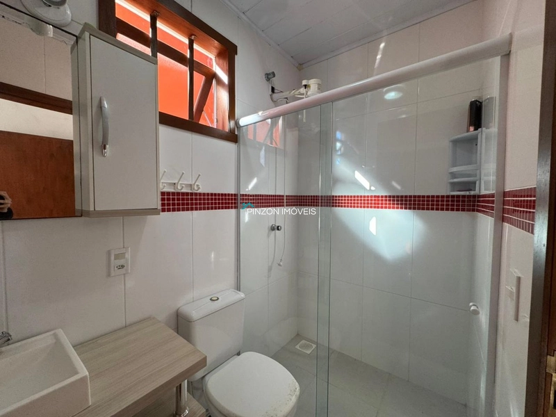 CASA A 250M DO MAR COM PISCINA AQUECIDA: 12ª foto da galeria de imagens do imóvel