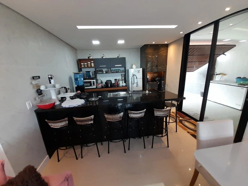 CASA COM VISTA PARA O MAR EM RAINHA DO MAR: 25ª foto da galeria de imagens do imóvel