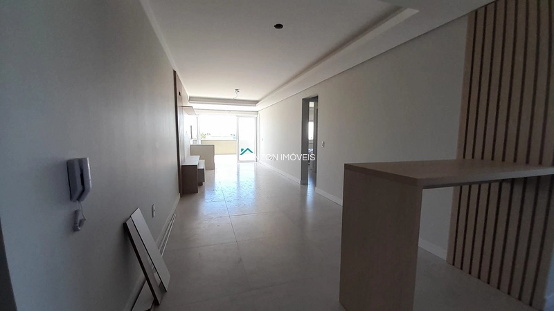 SEJA O PRIMEIRO DONO! APARTAMENTO COM VISTA PARA O MAR, AMPLO TERRAÇO E INFRAESTRUTURA COMPLETA EM ARROIO DO SAL!: 2ª foto da galeria de imagens do imóvel