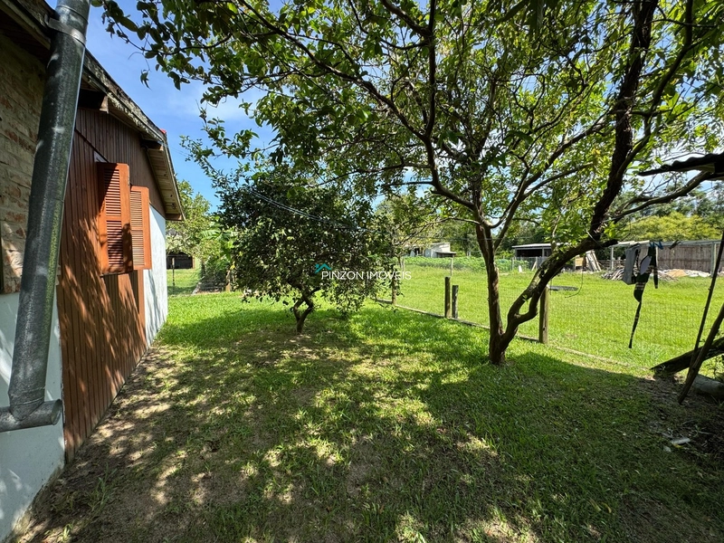 CASA NO PALMITAL COM ACESSO PARA A LAGOA: 8ª foto da galeria de imagens do imóvel