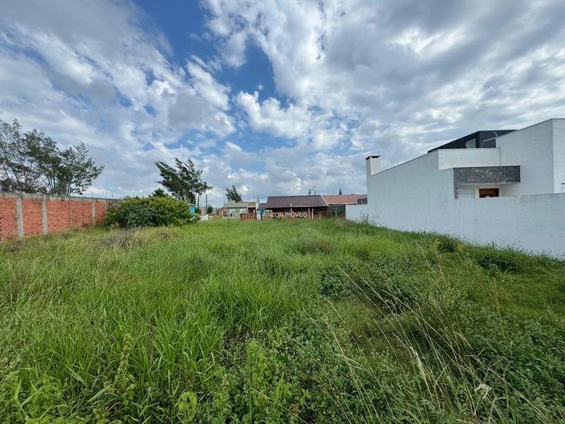 Terreno a 100m do centro de Atlântida Sul.: 4ª foto da galeria de imagens do imóvel