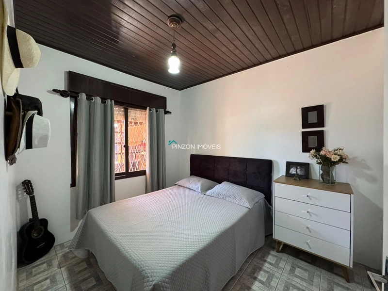 CASA COM 5 DORMITÓRIOS A 300 METROS DO MAR: 20ª foto da galeria de imagens do imóvel