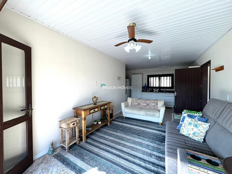 CASA COM 04 DORMITÓRIOS E PISCINA A 300 METROS DA PRAIA – ORIENTAÇÃO LESTE E NORTE: 23ª foto da galeria de imagens do imóvel