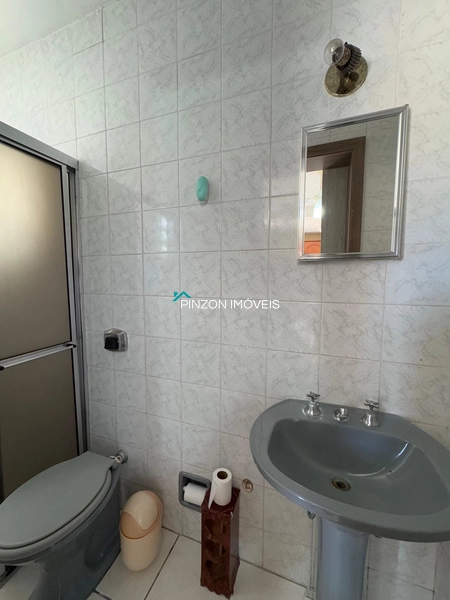 CASA COM PISCINA E DOIS TERRENOS.: 16ª foto da galeria de imagens do imóvel