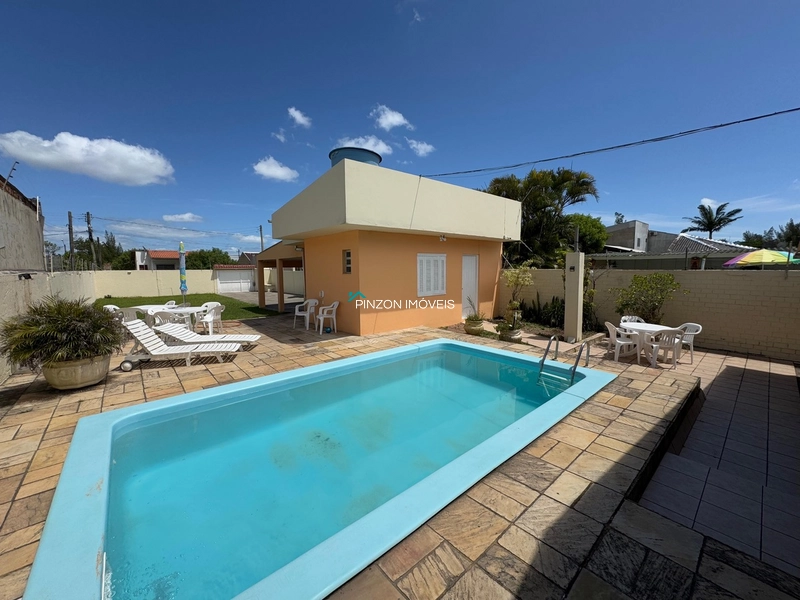 CASA COM PISCINA E DOIS TERRENOS.: 9ª foto da galeria de imagens do imóvel