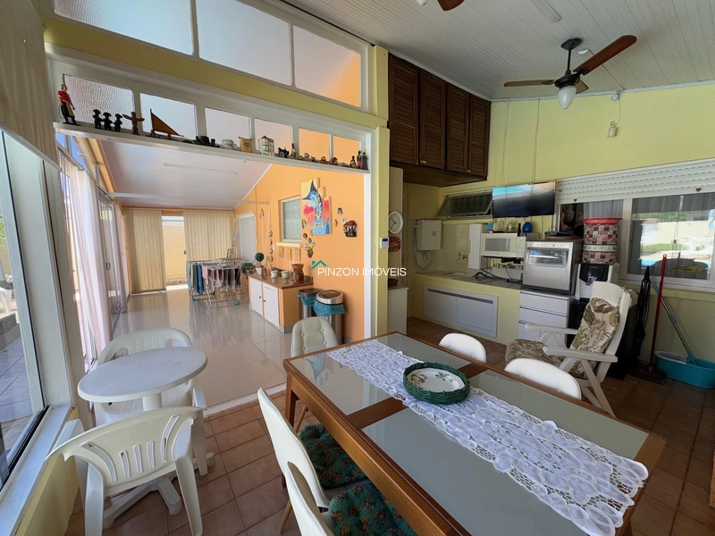 CASA COM PISCINA E DOIS TERRENOS.: 15ª foto da galeria de imagens do imóvel
