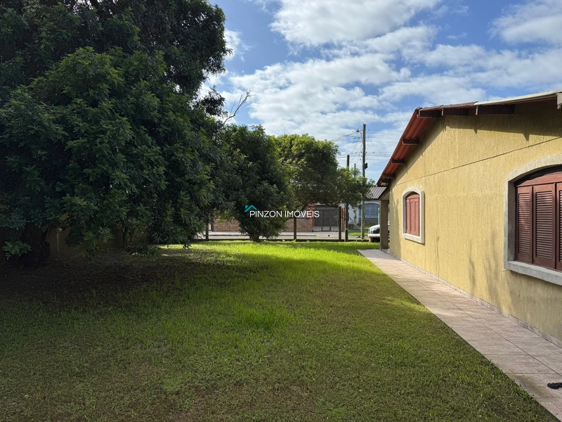 Casa com 02 terrenos a 150m da praia.: 6ª foto da galeria de imagens do imóvel