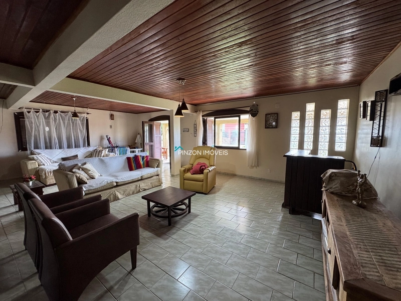 Casa com 02 terrenos a 150m da praia.: 13ª foto da galeria de imagens do imóvel