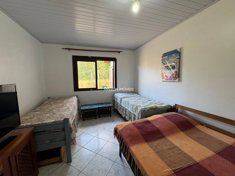 Casa com 02 terrenos a 150m da praia.: 19ª foto da galeria de imagens do imóvel