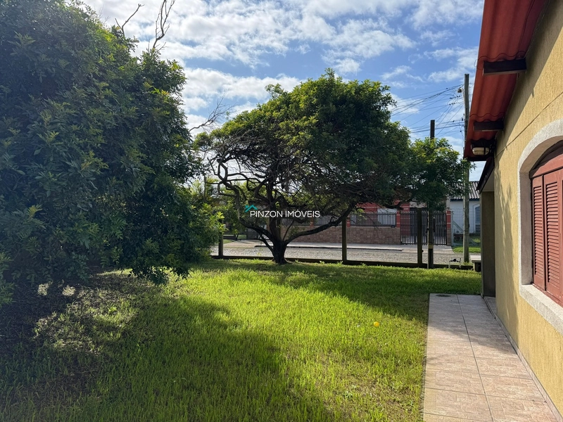 Casa com 02 terrenos a 150m da praia.: 7ª foto da galeria de imagens do imóvel