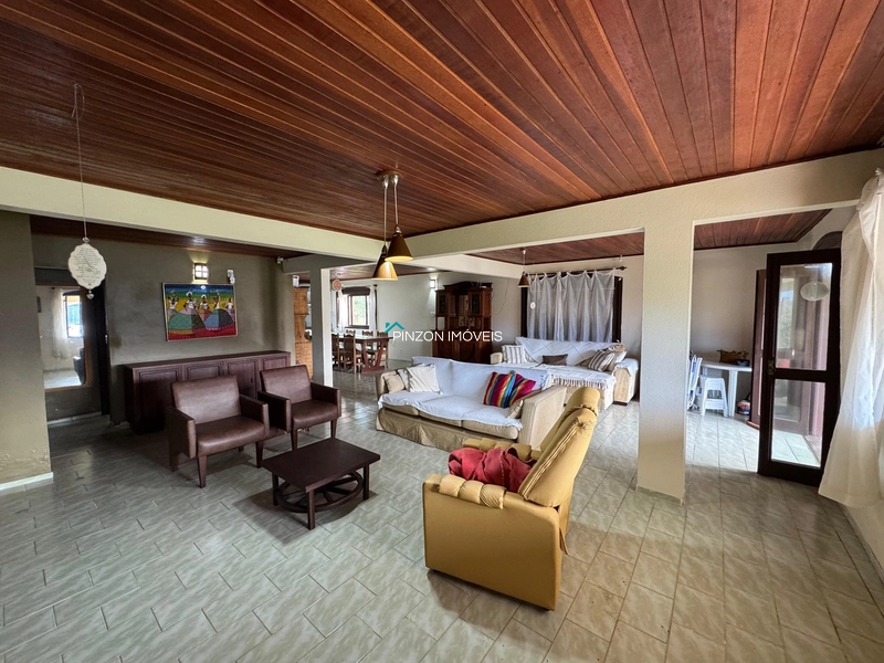 Casa com 02 terrenos a 150m da praia.: 16ª foto da galeria de imagens do imóvel