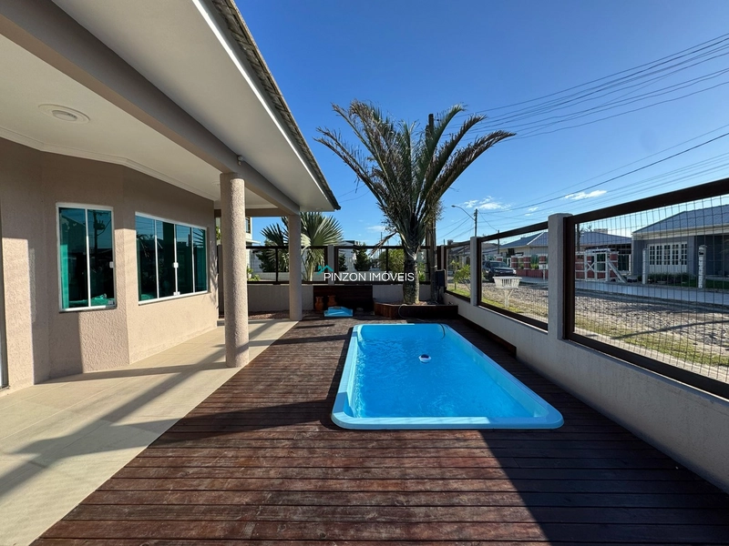Casa a 250m da praia.: 2ª foto da galeria de imagens do imóvel