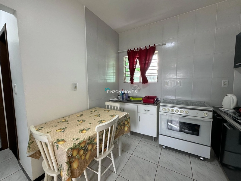 Sobrado em ótima localização com 02 terrenos.: 10ª foto da galeria de imagens do imóvel
