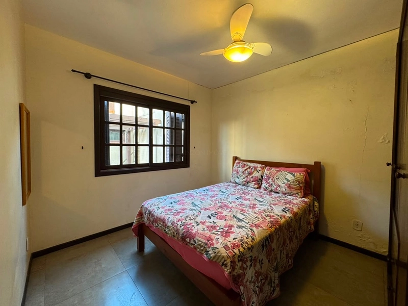 CASA EM XANGRI-LÁ COM 04 DORMITÓRIOS – LAREIRA, ESPAÇO GOURMET : 11ª foto da galeria de imagens do imóvel