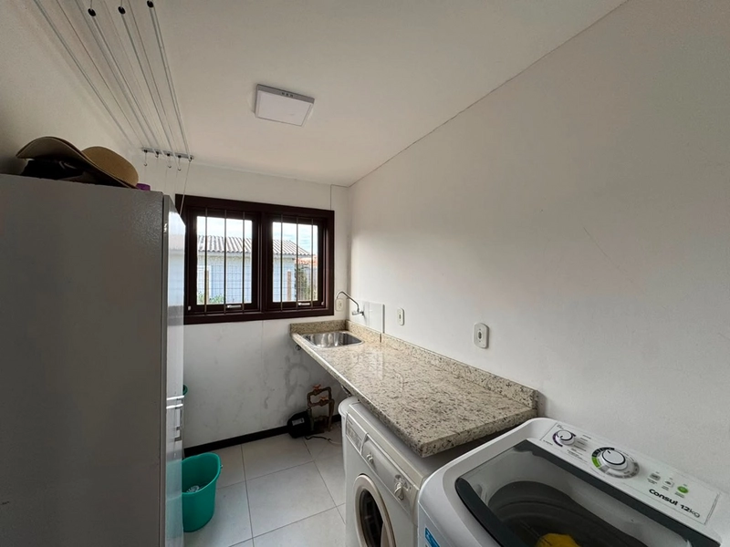 CASA EM XANGRI-LÁ COM 04 DORMITÓRIOS – LAREIRA, ESPAÇO GOURMET : 15ª foto da galeria de imagens do imóvel