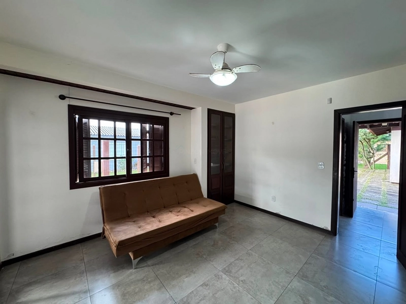 CASA EM XANGRI-LÁ COM 04 DORMITÓRIOS – LAREIRA, ESPAÇO GOURMET : 14ª foto da galeria de imagens do imóvel