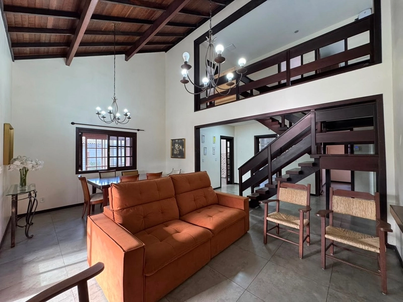 CASA EM XANGRI-LÁ COM 04 DORMITÓRIOS – LAREIRA, ESPAÇO GOURMET : 9ª foto da galeria de imagens do imóvel