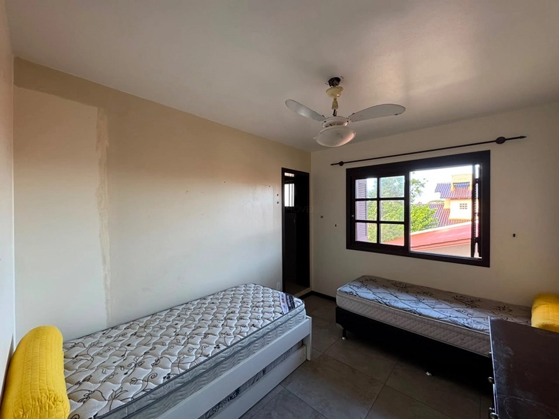 CASA EM XANGRI-LÁ COM 04 DORMITÓRIOS – LAREIRA, ESPAÇO GOURMET : 18ª foto da galeria de imagens do imóvel