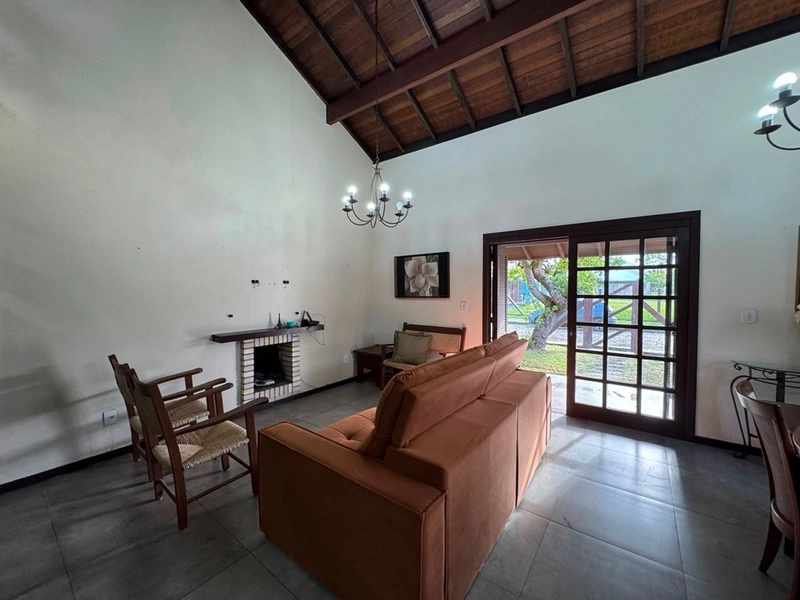 CASA EM XANGRI-LÁ COM 04 DORMITÓRIOS – LAREIRA, ESPAÇO GOURMET : 8ª foto da galeria de imagens do imóvel