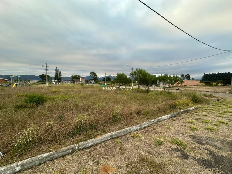 EXCELENTE TERRENO DE ESQUINA NO PALMITAL: 3ª foto da galeria de imagens do imóvel