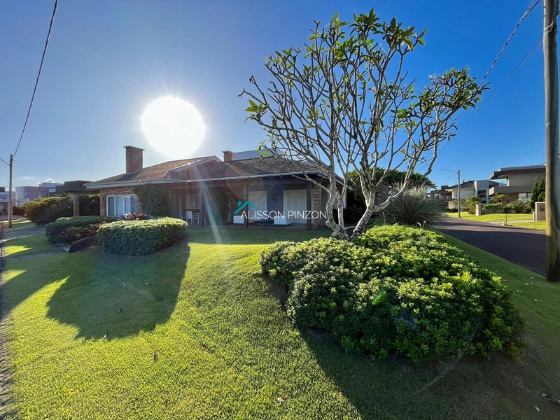 Casa de luxo em condomínio beira mar Atlântico Villas Club.: 32ª foto da galeria de imagens do imóvel