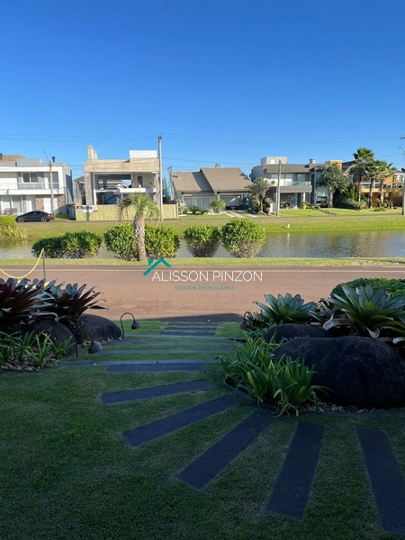 Casa de luxo em condomínio beira mar Atlântico Villas Club.: 2ª foto da galeria de imagens do imóvel