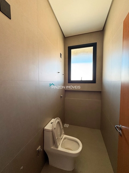PROPRIEDADE NOVA A UMA QUADRA DA PRAIA – 04 DORMITÓRIOS E SEMI-MOBILIADA: 17ª foto da galeria de imagens do imóvel