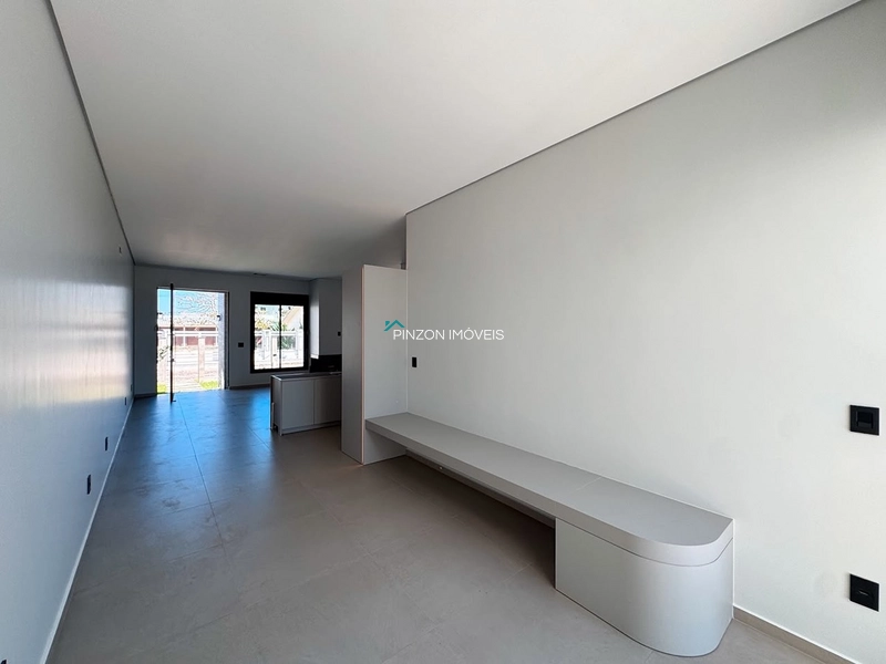 PROPRIEDADE NOVA A UMA QUADRA DA PRAIA – 04 DORMITÓRIOS E SEMI-MOBILIADA: 21ª foto da galeria de imagens do imóvel