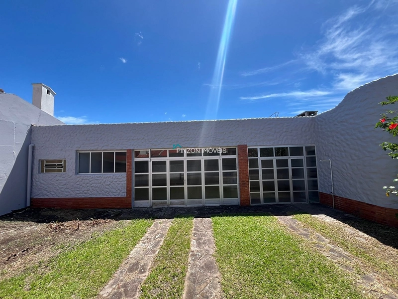 CASA DE ESQUINA NO CENTRO DE CAPÃO NOVO!: 4ª foto da galeria de imagens do imóvel