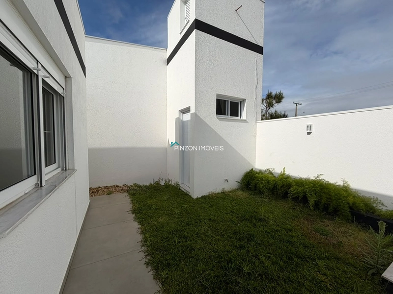 CASA NOVA COM PISCINA A 650 METROS DO MAR: 21ª foto da galeria de imagens do imóvel