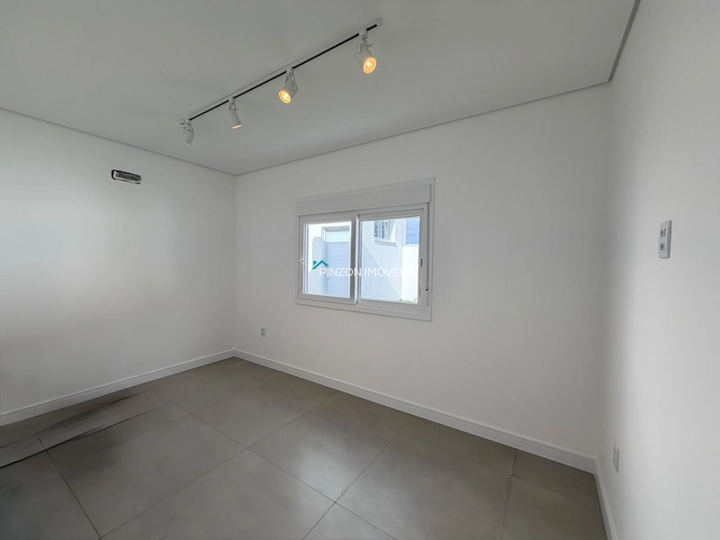 CASA NOVA COM PISCINA A 650 METROS DO MAR: 15ª foto da galeria de imagens do imóvel
