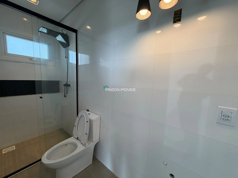 CASA NOVA COM PISCINA A 650 METROS DO MAR: 9ª foto da galeria de imagens do imóvel