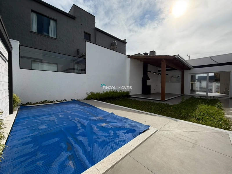 CASA NOVA COM PISCINA A 650 METROS DO MAR: 20ª foto da galeria de imagens do imóvel