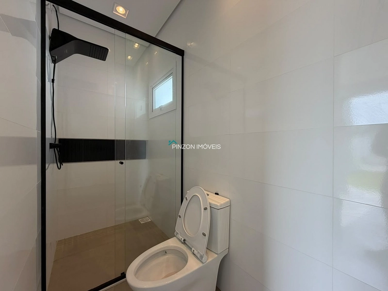 CASA NOVA COM PISCINA A 650 METROS DO MAR: 16ª foto da galeria de imagens do imóvel
