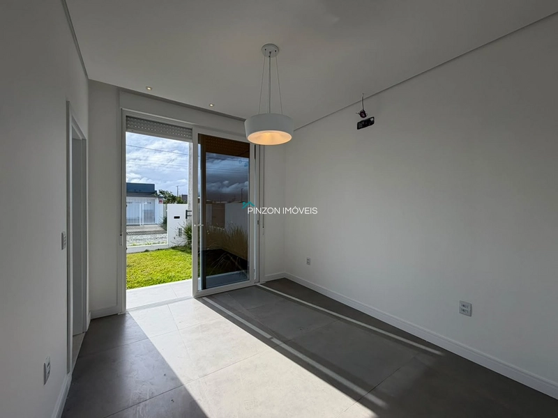 CASA NOVA COM PISCINA A 650 METROS DO MAR: 10ª foto da galeria de imagens do imóvel