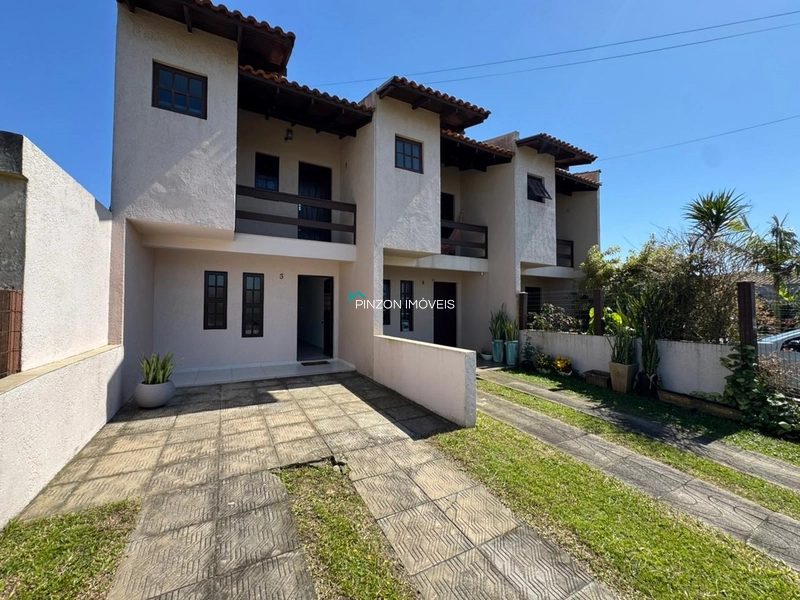 DUPLEX À 300 METROS DA PRAIA: 1ª foto da galeria de imagens do imóvel