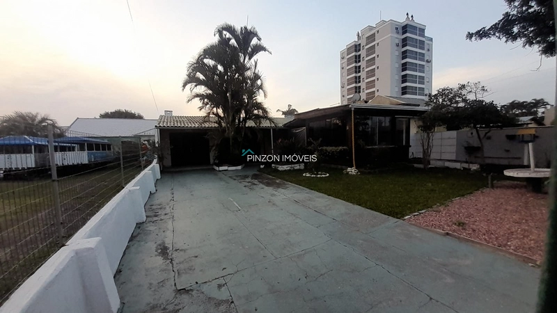 Casa com excelente localização e forte potencial comercial em Arroio do Sal!: 2ª foto da galeria de imagens do imóvel
