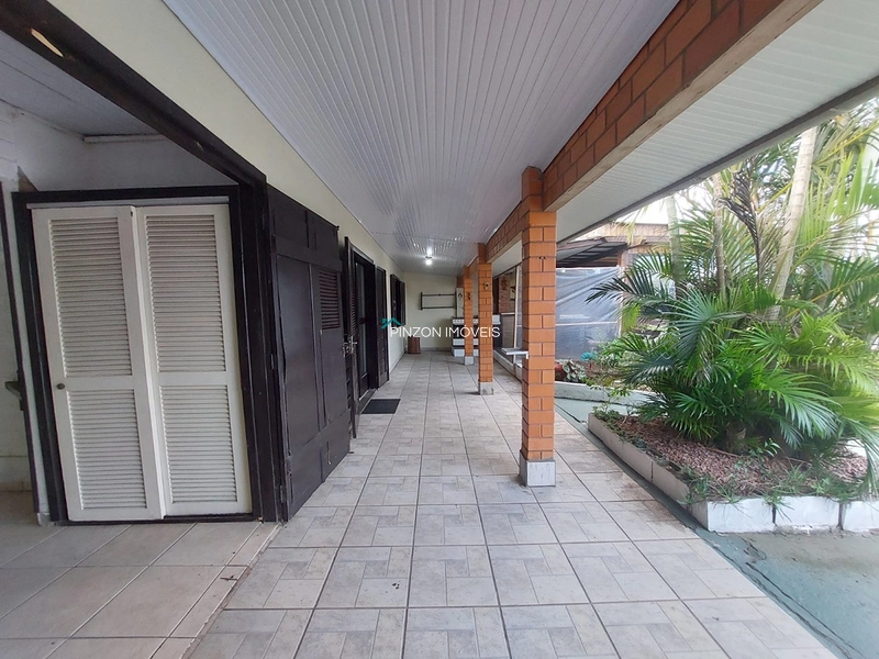 Casa com excelente localização e forte potencial comercial em Arroio do Sal!: 9ª foto da galeria de imagens do imóvel