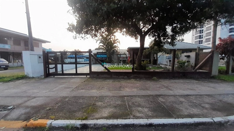 Casa com excelente localização e forte potencial comercial em Arroio do Sal!: 5ª foto da galeria de imagens do imóvel
