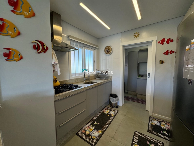 CASA COM PISCINA A 450M DA PRAIA: 27ª foto da galeria de imagens do imóvel
