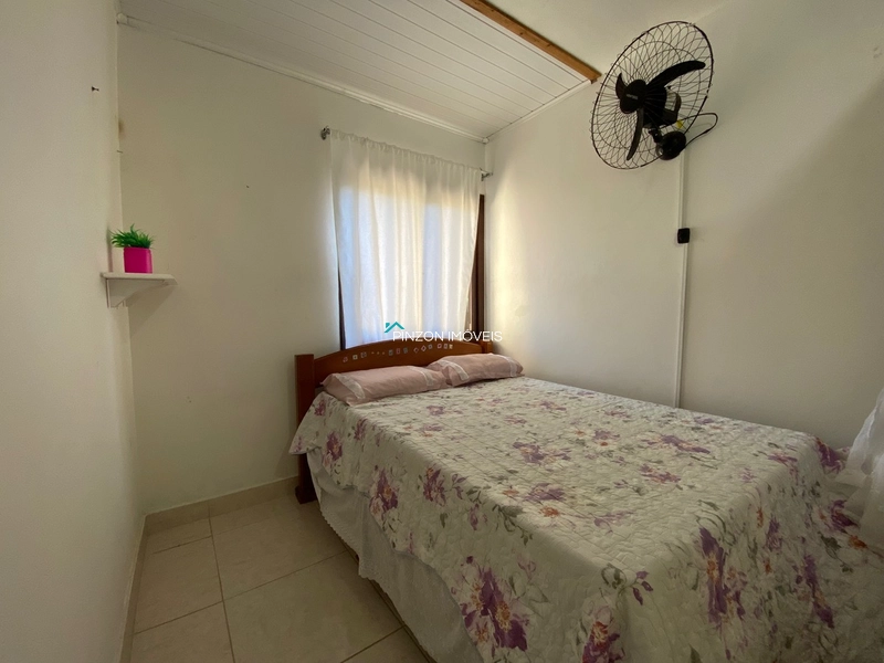 CASA COM PISCINA: 23ª foto da galeria de imagens do imóvel