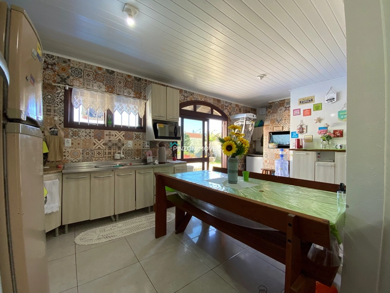 CASA COM PISCINA: 18ª foto da galeria de imagens do imóvel