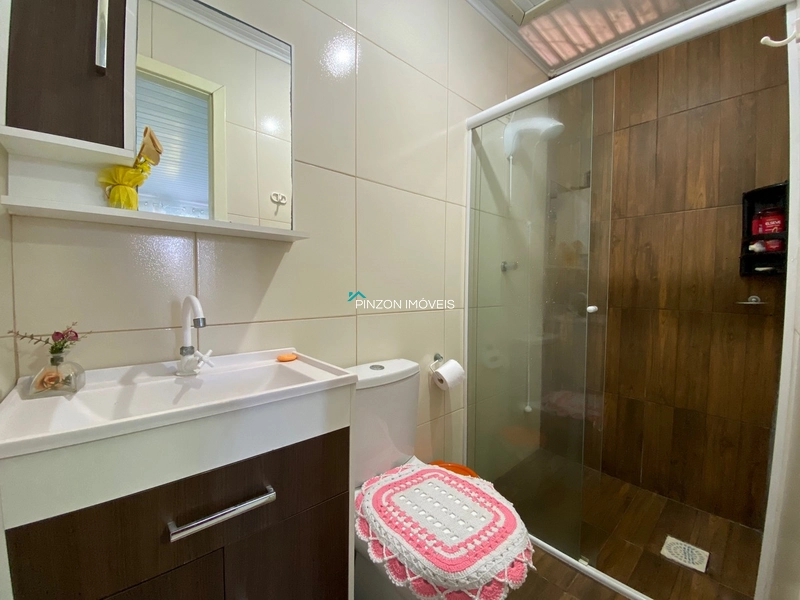 CASA COM PISCINA: 21ª foto da galeria de imagens do imóvel