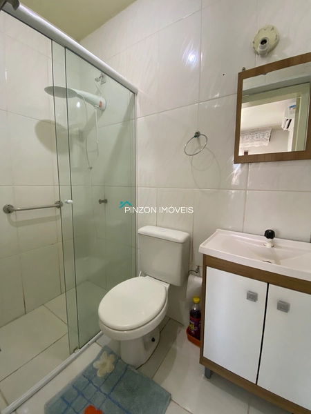 CASA COM PISCINA: 25ª foto da galeria de imagens do imóvel