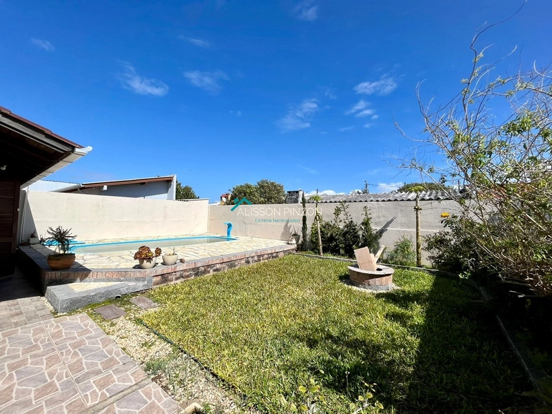 CASA COM PISCINA: 8ª foto da galeria de imagens do imóvel