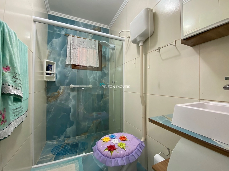 CASA COM PISCINA: 24ª foto da galeria de imagens do imóvel