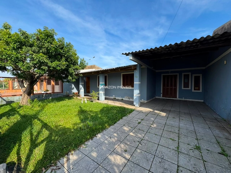 CASA COM PISCINA E ESPAÇO GOURMET : 2ª foto da galeria de imagens do imóvel