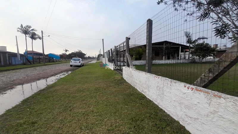 TERRENO PRONTO PARA CONSTRUIR — A 3 MINUTOS DO MAR!: 4ª foto da galeria de imagens do imóvel