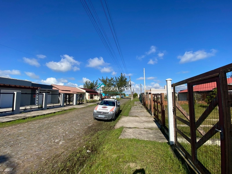 Terreno aterrado em região de moradores.: 1ª foto da galeria de imagens do imóvel